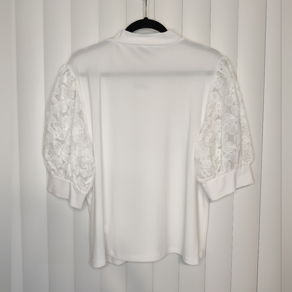 NWT CeCe Ivory White Blouse - Picture 2 of 3